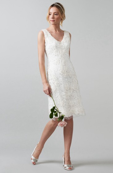 white dresses knee length